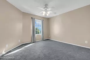 621 Waters Edge Dr, Toms River Township, NJ 08753 - Photo 17