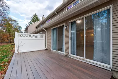 61 Albury Way, North Brunswick Township, NJ 08902 - Photo 25