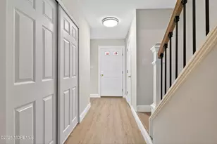 61 Albury Way, North Brunswick Township, NJ 08902 - Photo 7