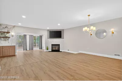 61 Albury Way, North Brunswick Township, NJ 08902 - Photo 9