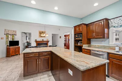 16 Anderson Street, Monmouth Beach, NJ 07750 - Photo 13
