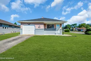 37 Oranjestad St, Toms River Township, NJ 08757 - Photo 3