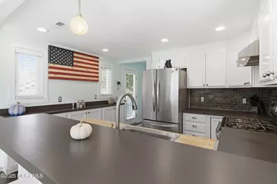 113 Fairview Place, Neptune Township, NJ 07753 - Photo 13