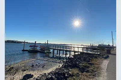 113 Fairview Place, Neptune Township, NJ 07753 - Photo 39