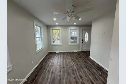 11 Washington Avenue #1, Leonardo, NJ 07737 - Photo 9