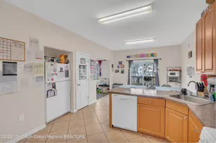 5 Ford Ave, Lakewood, NJ 08701 - Photo 17