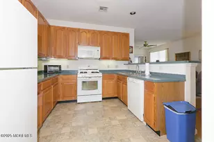 80 Robin Ln, Barnegat, NJ 08005 - Photo 9