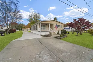 7 Longview Trail, Cream Ridge, NJ 08514 - Photo 3