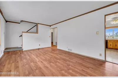 25 Venus Road, South Amboy, NJ 08879 - Photo 9