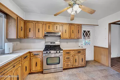 25 Venus Road, South Amboy, NJ 08879 - Photo 17