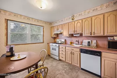 1538 Northstream Parkway, Point Pleasant, NJ 08742 - Photo 9