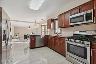 5 Homestead Cir, Marlboro Township, NJ 07746 - Photo 7