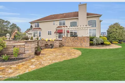 186 Jumping Brook Drive, Toms River Township, NJ 08755 - Photo 3