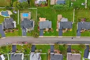 50 Shawnee Way, Morganville, NJ 07751 - Photo 49