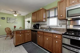 20 N Gateway, Toms River Township, NJ 08753 - Photo 15