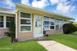 237 Huntington Dr, Lakewood, NJ 08701 - Photo 7