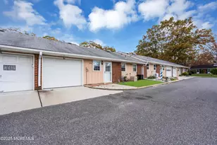 237 Huntington Dr, Lakewood, NJ 08701 - Photo 33