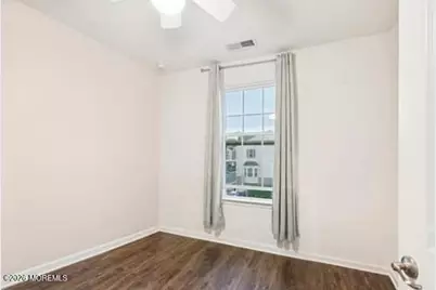 112 Phillip E Frank Way, Aberdeen Township, NJ 07721 - Photo 25