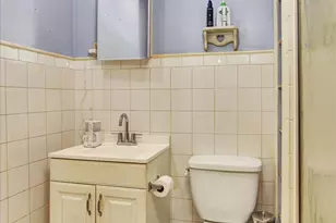 141 Eastwick Ct, Aberdeen Township, NJ 07747 - Photo 17