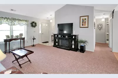 8 Morning Glory Lane, Whiting, NJ 08759 - Photo 3