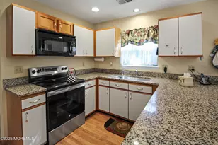 8 Morning Glory Ln, Whiting, NJ 08759 - Photo 13