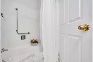 47 E Cambridge Ct, Lakewood, NJ 08701 - Photo 21