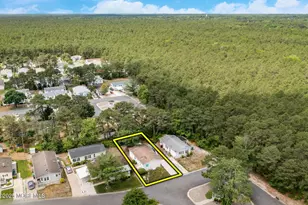 211 Holly Ct, Whiting, NJ 08759 - Photo 13