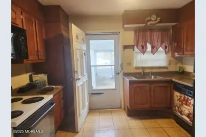 62D Buckingham Drive, Lakewood, NJ 08701 - Photo 3