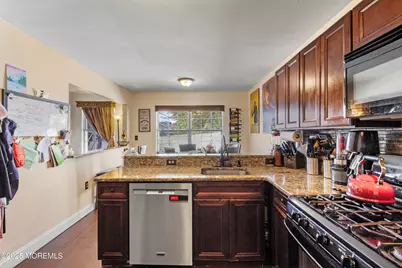 43 Pemberton Drive, Matawan, NJ 07747 - Photo 11