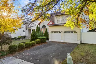 43 Pemberton Dr, Matawan, NJ 07747 - Photo 3