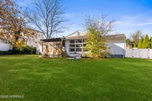 881 Red Oaks Dr, Long Branch, NJ 07740 - Photo 23