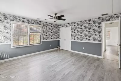 515 S 10th Avenue, Galloway, NJ 08205 - Photo 9