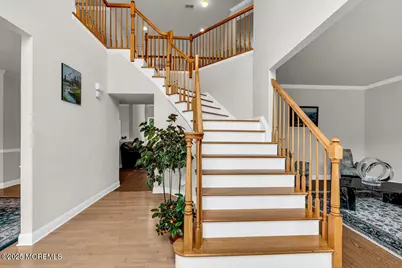 8 Connor Drive, Manalapan Township, NJ 07726 - Photo 5