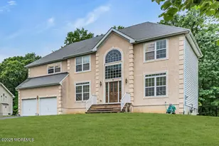 8 Connor Dr, Manalapan Township, NJ 07726 - Photo 3