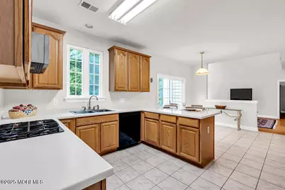 8 Connor Drive, Manalapan Township, NJ 07726 - Photo 21