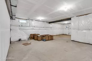 317 Tulip Ct, Marlboro Township, NJ 07746 - Photo 27