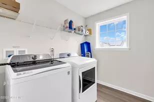 317 Tulip Ct, Marlboro Township, NJ 07746 - Photo 29