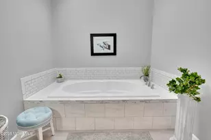 1 Silver Birch Ct, Monmouth Junction, NJ 08852 - Photo 29