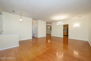 131 Greenlawns Dr, Lakewood, NJ 08701 - Photo 7