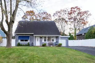 813 Raleigh Dr, Toms River Township, NJ 08753 - Photo 1