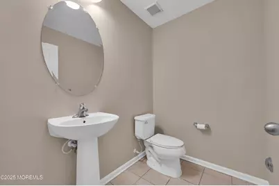 308 Princeton Court, Shrewsbury, NJ 07702 - Photo 23