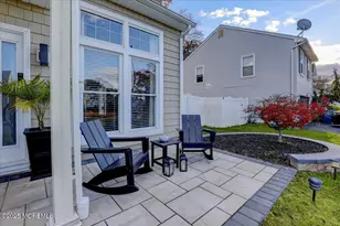 27 Sweet Gum Rd, Howell Township, NJ 07731 - Photo 5