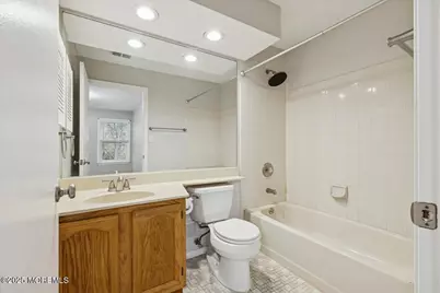8 White Oak Court, Howell Township, NJ 07731 - Photo 15