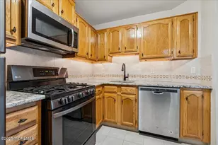 8 White Oak Ct, Howell Township, NJ 07731 - Photo 11