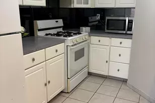 481 Hawthorne Pl, Morganville, NJ 07751 - Photo 17