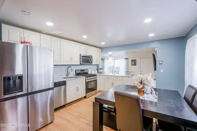 862 Bay Avenue, Toms River Township, NJ 08753 - Photo 17