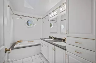 1 Weathervane Way, Marlboro Township, NJ 07746 - Photo 37