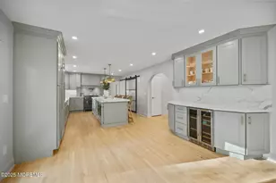 1 Weathervane Way, Marlboro Township, NJ 07746 - Photo 17