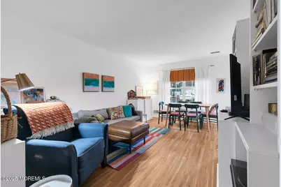 53 Farnworth Close, Freehold, NJ 07728 - Photo 9