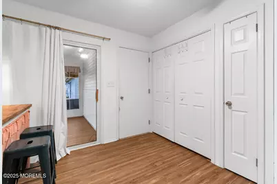 53 Farnworth Close, Freehold, NJ 07728 - Photo 17